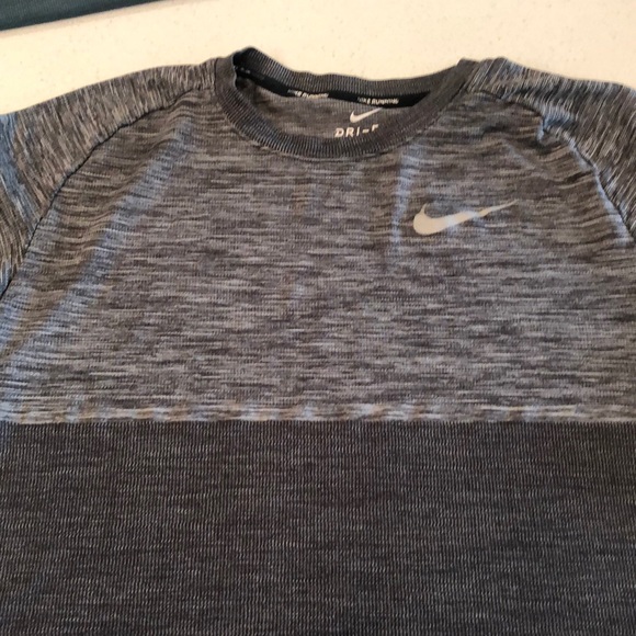 Nike Dri-Fit Knit Running Shirt Small Gray - Picture 1 of 3